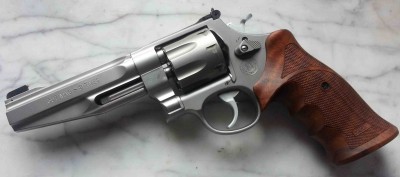 S&W629customised_3.jpg