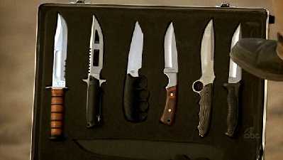 images%5Cscreen_captures%5CS1E04_Locke_Knives.jpg