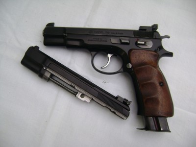 Pištolj ČZ 75 9mm sa adapterom 22LR