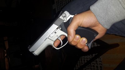 Smith and Wesson MOD 6906