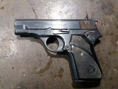 crvena zastava