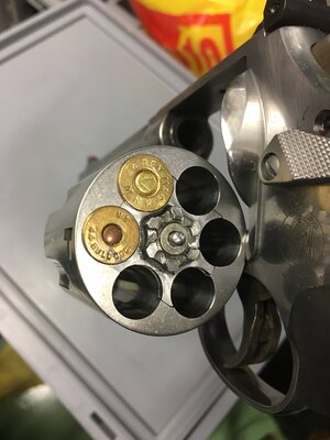 .44Bulldog u cilindru