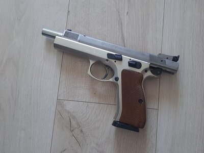 sportski-pistolj-ceska-zbrojovka-97b-6-slika-135838640.jpg