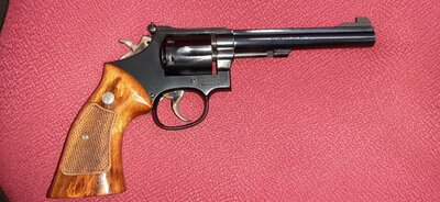 revolver-smith-wesson-k-15-masterpiece-slika-143547897.jpg