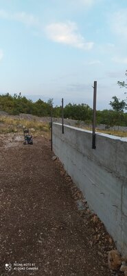 Stupovi ograde