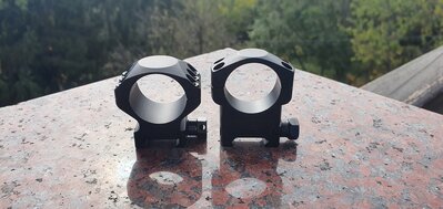 Razlika izmedju naknadno kupljenih i onih koji dodju uz optiku.
