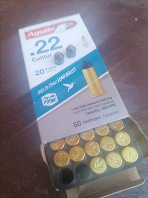colibri zrna iz cijevi na kutiji.jpg