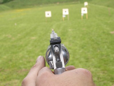 revolver hvat 3.jpg