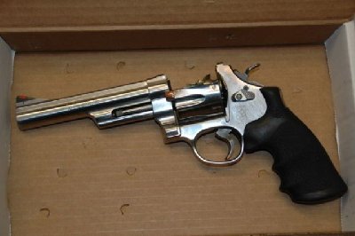 gun_01.jpg