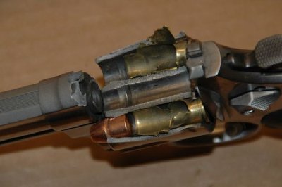 gun_03.jpg