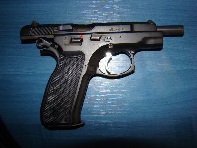 CZ85B1.jpg