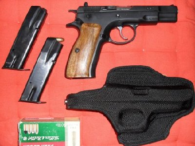 pistolj-cz75-slika-5495483.jpg