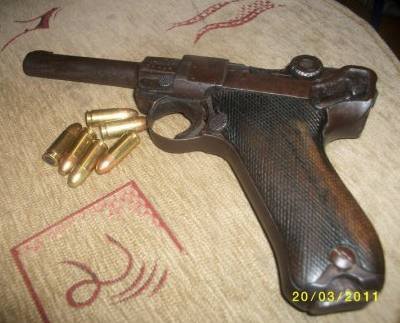 luger21999.jpg